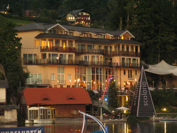 Event-Resort-Scalaria in the late twilight.
Photographed in the late twilight from seaside promenade at Wolfgangsee.