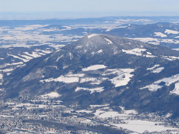 Gaisberg
Beliebtester Familienausflugsberg und Radwanderberg der Salzburger. Eine Straße führt bis zum 1250m hohen Gipfel mit dem Radio- und Fernsehsender.
