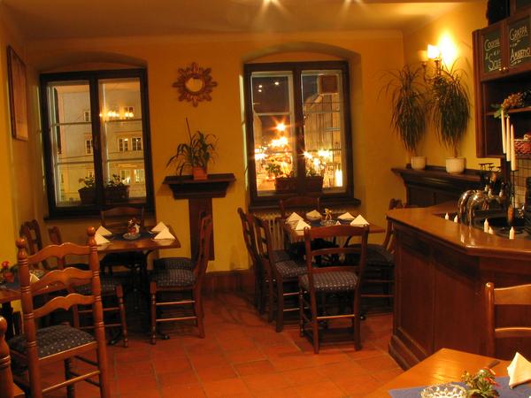 Late cuisine, go out for a meal in Salzburg, late in the evening
The restaurant IL Sole in the oldtown has the kitchen open until 11 pm. There, you can go out for a meal also late in the evening. Small food offer also later.